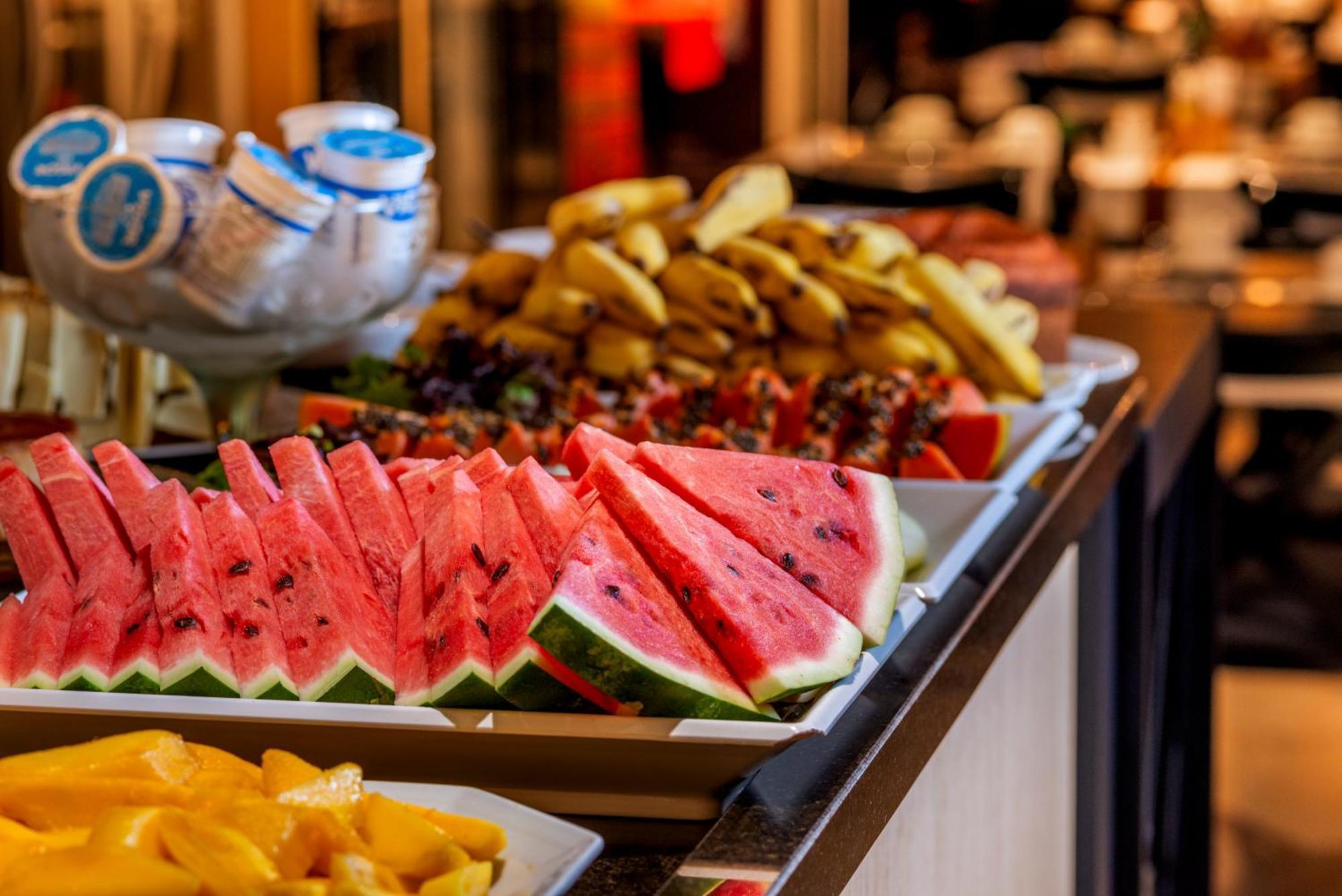 Hotel Laghetto Stilo Centro Gramado Exterior foto Fruit salad
