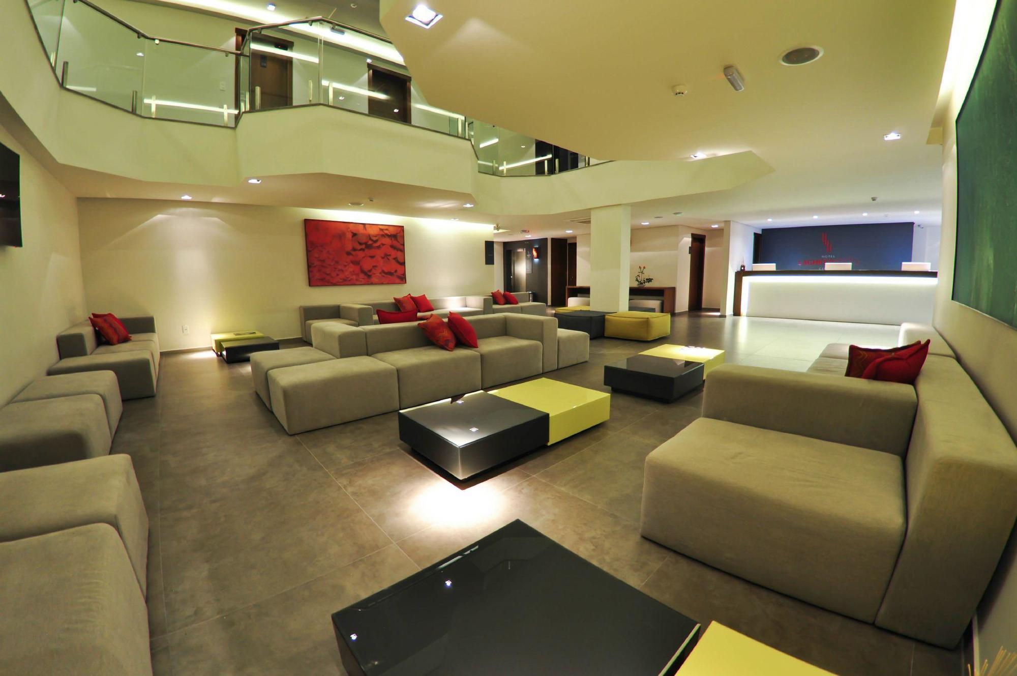 Hotel Laghetto Stilo Centro Gramado Exterior foto The lobby of the hotel